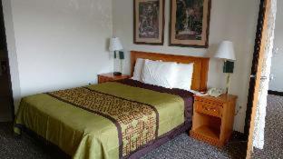 Americas Best Value Inn Annandale Room photo